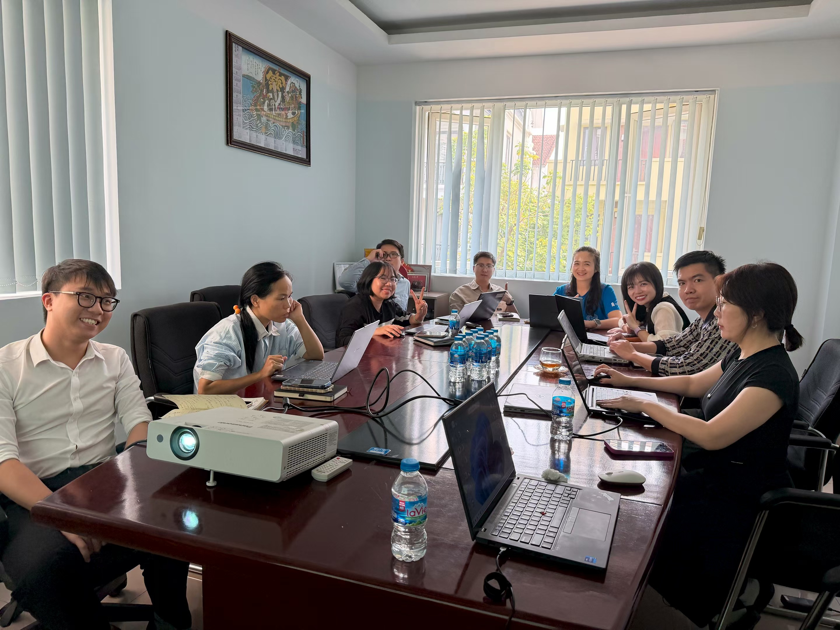 广东启亚检测设备股份有限公司董事长思俊峰赴越南回访客户